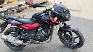 বাজাজ পালসার ১৫০ ২০১৮ ব্ল্যাক