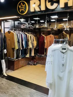 ঢাকায় পাঞ্জাবির শোরুম এ কাজ