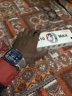 S10 Max Smart Watch