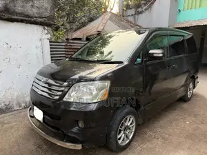 Toyota Noah 2.0 FWD (8 Seater) 2003 Black