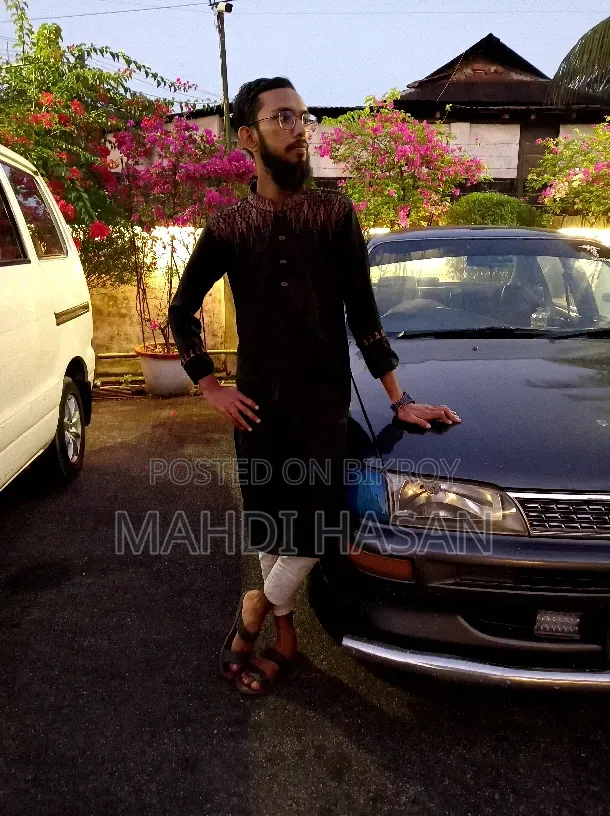 আমি একজন হাফিজে কোরআন। আমার একটি ড্রাইভিং চাকরি প্রয়োজন। এই চাকরিটি খুবই গুরুত্বপূর্ণ