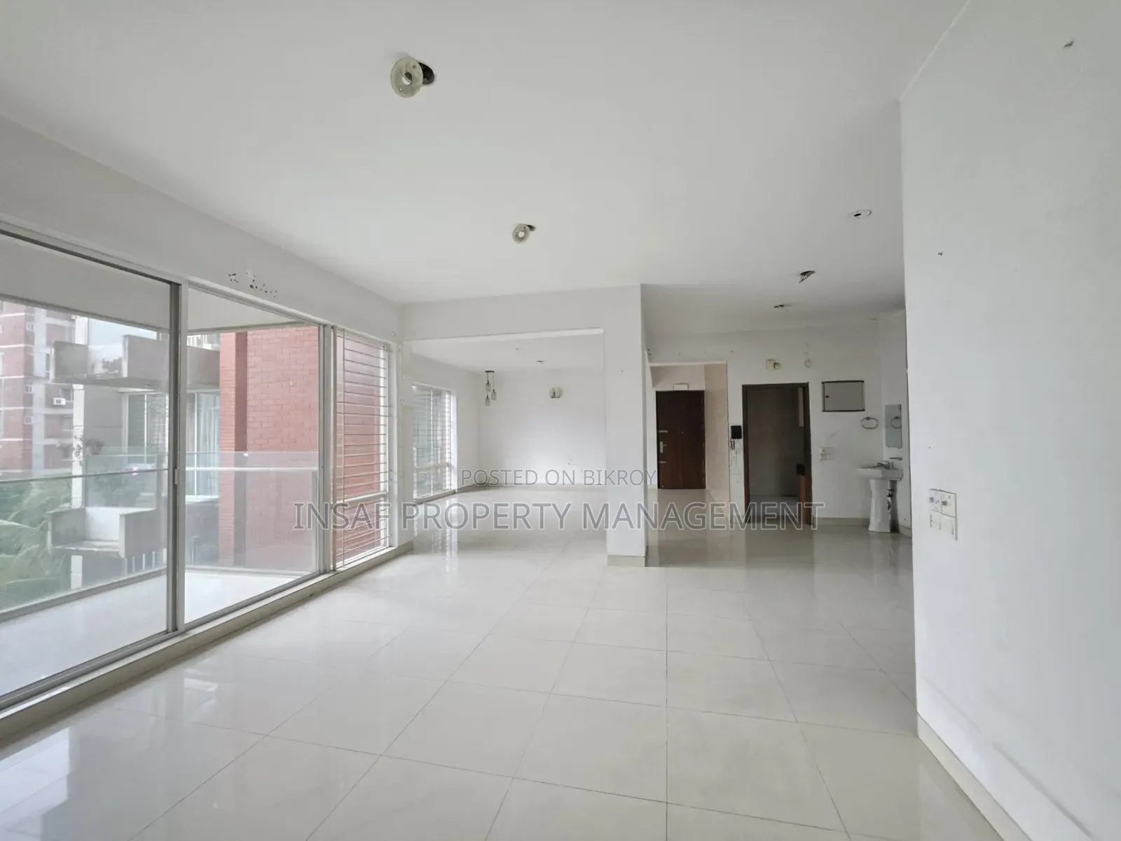 4-Bedroom Apartment in Gulshan for Rent