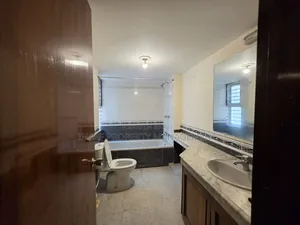 4-Bedroom Apartment in Gulshan for Rent