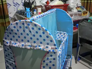 বাচ্চাদের দোলনা - ছোট বাচ্চাদের জন্য দোলনা