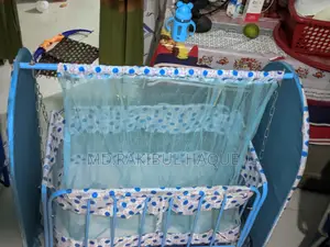 বাচ্চাদের দোলনা - ছোট বাচ্চাদের জন্য দোলনা