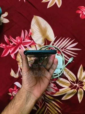 স্যামসাং গ্যালাক্সি এ১২ ৬৪ জিবি ব্ল্যাক