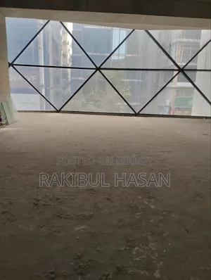 কফি শপ, কাপড়ের দোকান বা অফিসের জন্য ২য় তলায় ২১৫০ বর্গফুটের জায়গা ভাড়া হবে