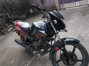 হিরো গ্ল্যামার ২০১৫ কালো