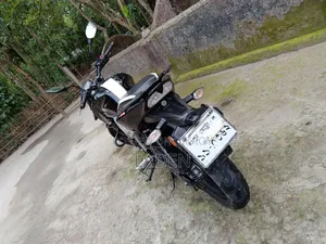 টিভিএস অ্যাপাচি ১৬০ ৪ভি ২০১৯ ব্ল্যাক
