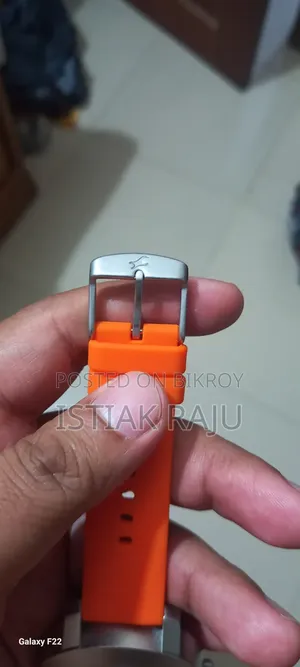 ফাস্টট্র্যাক ঘড়ি