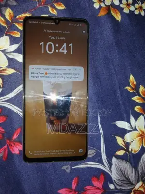 Vivo Y04 128 GB Rose Gold
