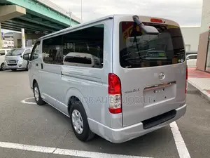 Toyota HiAce 2021 Silver