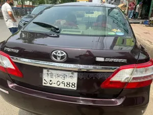 Toyota Premio 2015 Maroon