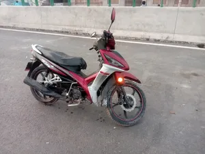 রানার কাইট + ১১০ ২০১৮ রেড