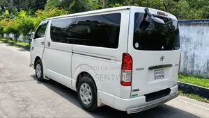 Toyota HiAce 2019 Off White