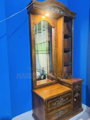 ড্রেসিং টেবিল