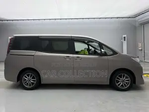 Toyota Noah 2021 Brown