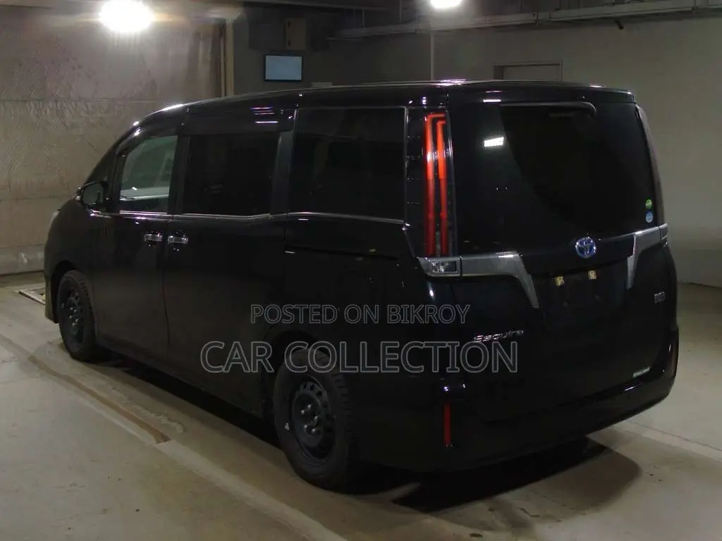 Toyota Esquire 2021 Black