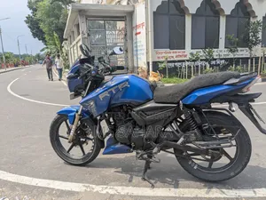 TVS Apache RTR 160 2V 2017 Blue