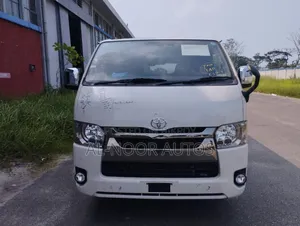 Toyota HiAce 2021 Pearl