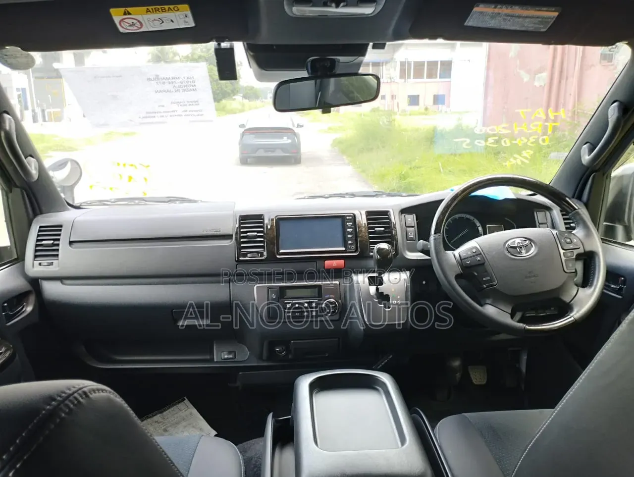 Toyota HiAce 2021 Pearl