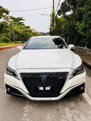 টয়োটা ক্রাউন ২০২০ পার্ল