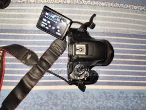 Canon Camera 600d With Prime Lens