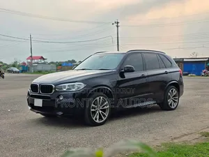BMW X5 xDrive50i AWD (4.4L 8cyl 8A) 2016 Black