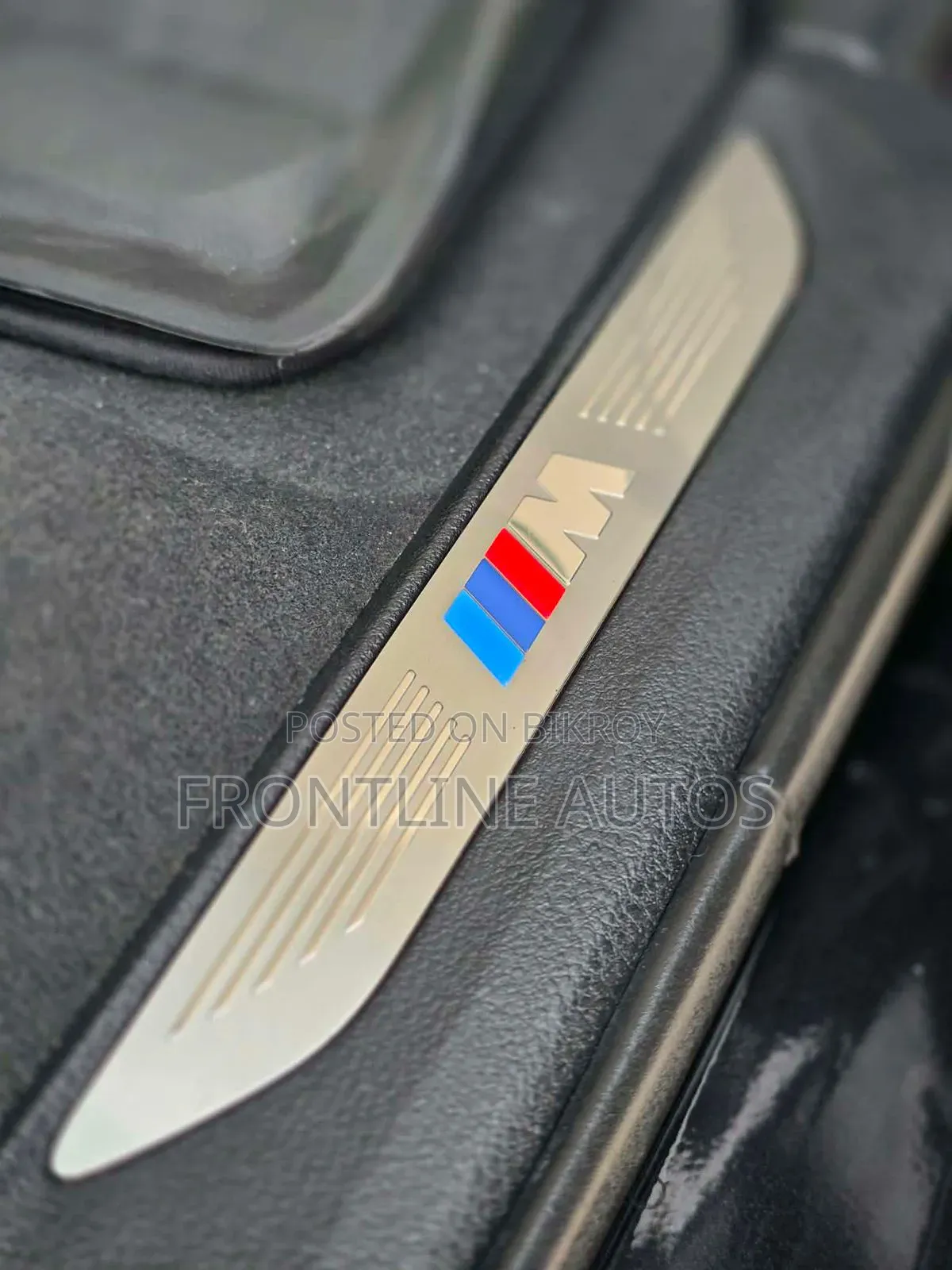 BMW X5 xDrive50i AWD (4.4L 8cyl 8A) 2016 Black