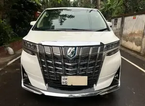 Toyota Alphard 2019 White