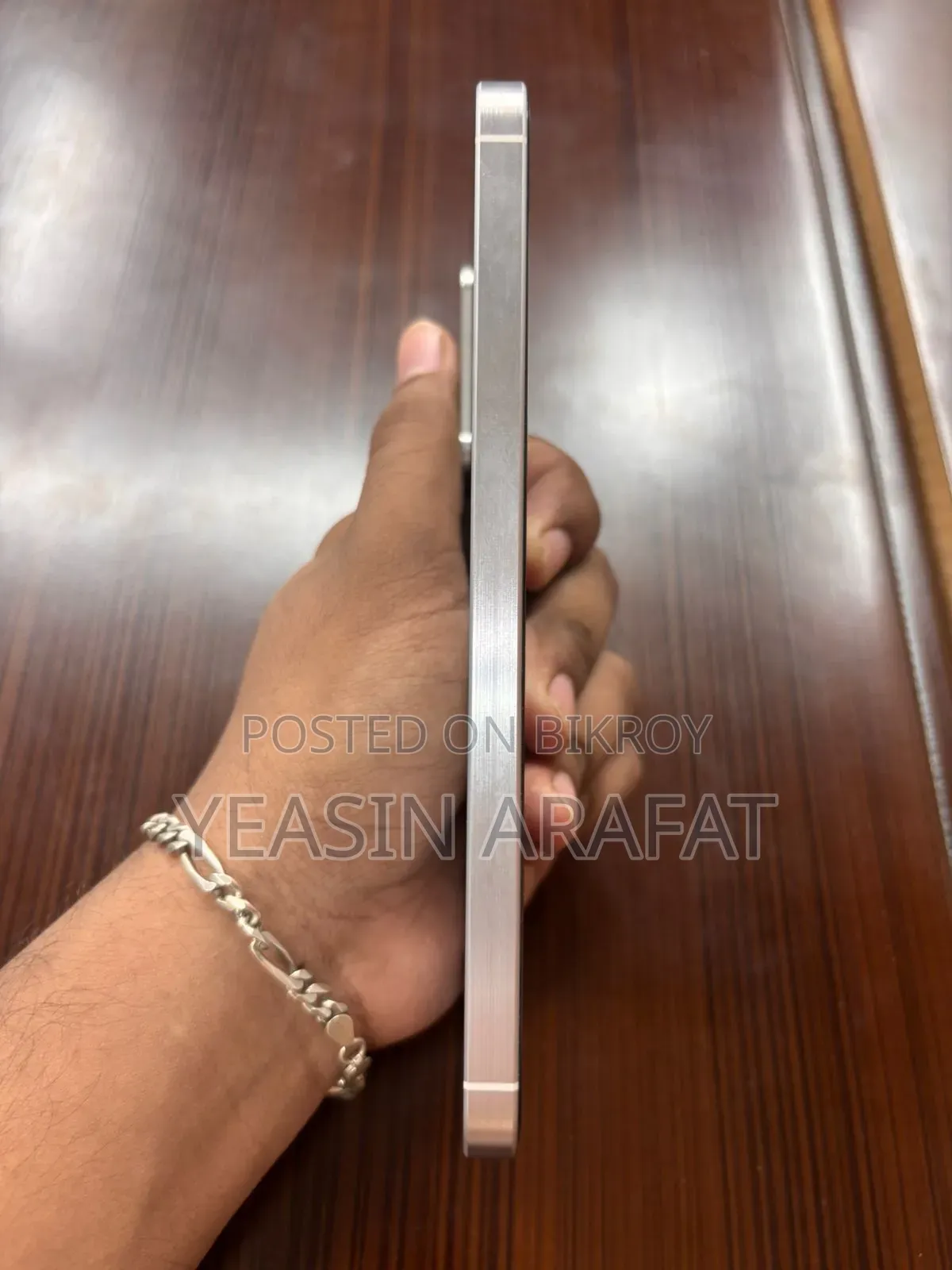 নতুন স্যামসাং গ্যালাক্সি এ৫৬ ১২৮ জিবি হোয়াইট