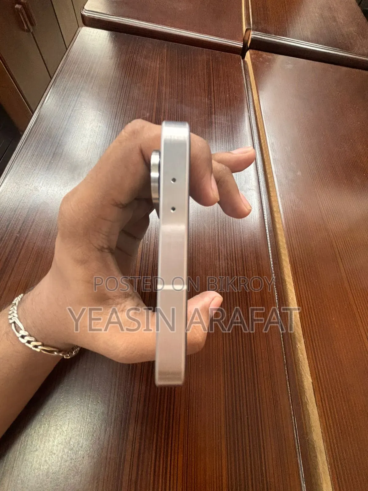নতুন স্যামসাং গ্যালাক্সি এ৫৬ ১২৮ জিবি হোয়াইট