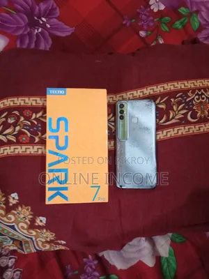 Tecno Spark 7 64 GB Blue