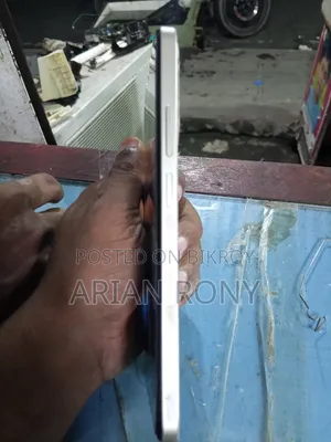 রিয়েলমি সি৬১ ১২৮ জিবি গোল্ড