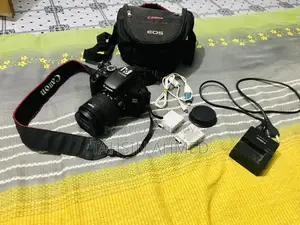 Canon Eos 600d DSLR Camera