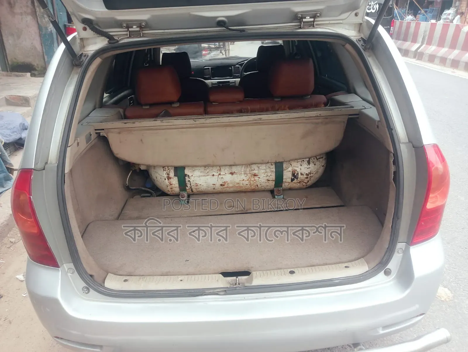 টয়োটা করোলা ফিল্ডার ২০০৫ সিলভার