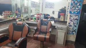 A salon with decoration is available for rent