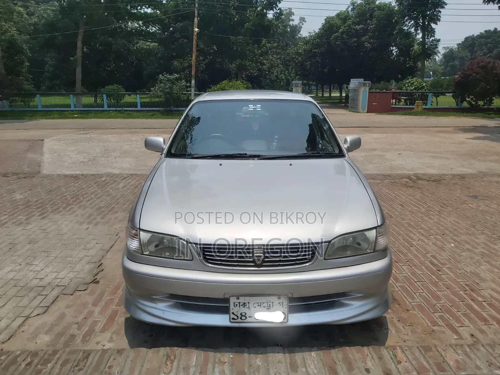 Toyota Corolla 1999 Silver
