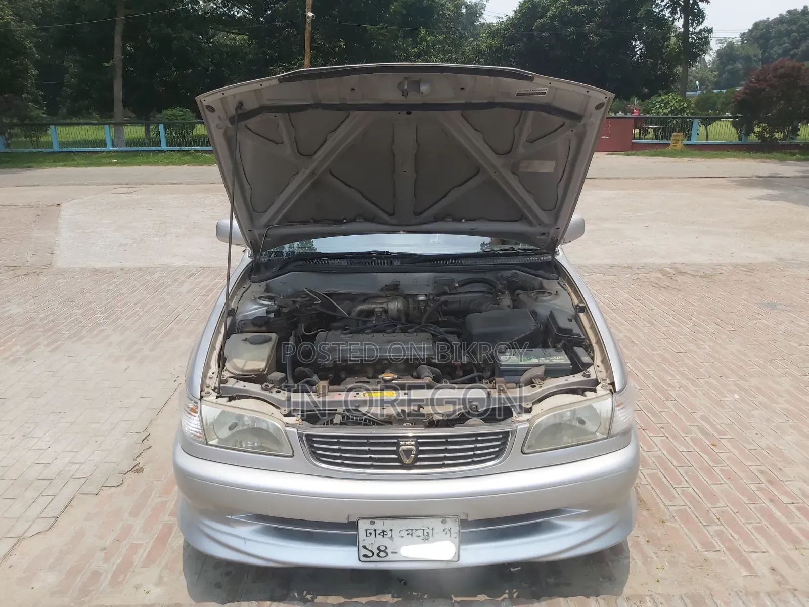 Toyota Corolla 1999 Silver