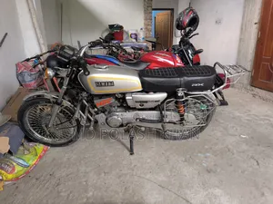 Yamaha 1995 Silver