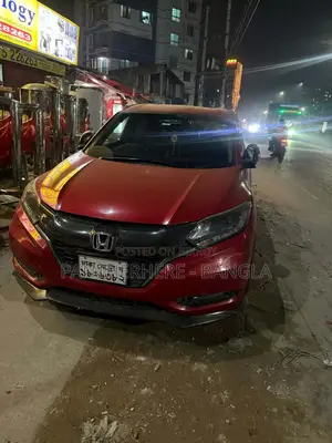 Honda Vezel 1.5 Hybrid 2WD 2016 Red