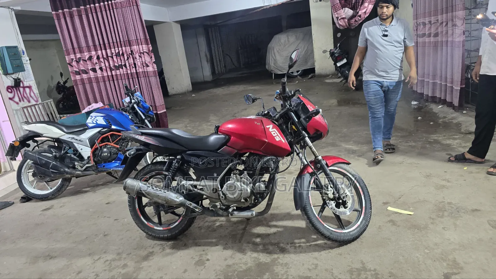 Bajaj Pulsar 150 2010 Red