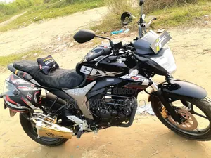 সুজুকি জিক্সার মনোটোন ২০২৩ ব্ল্যাক