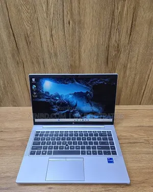 Laptop HP EliteBook 640 G9 8GB Intel Core I5 SSD 256GB