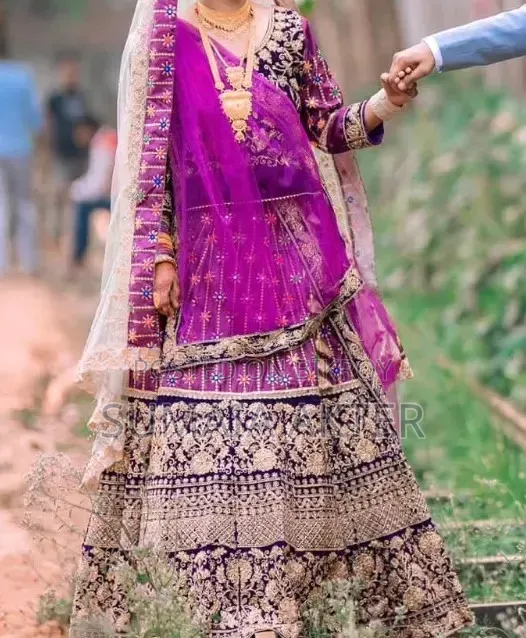 ব্রাইডাল লেহেঙ্গা (Bridal Lehenga)