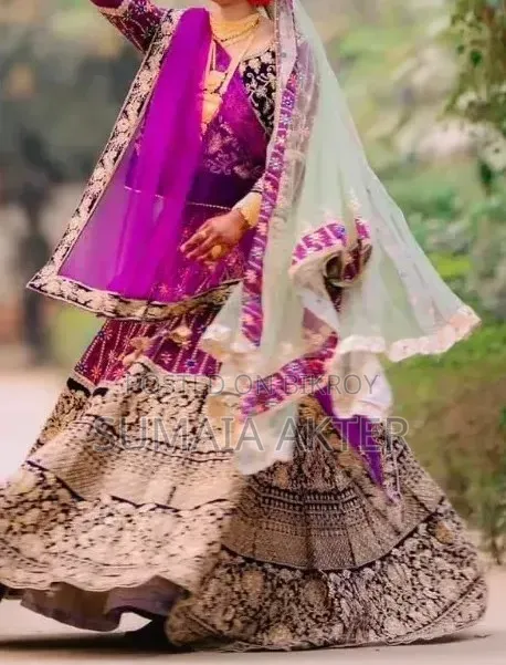 ব্রাইডাল লেহেঙ্গা (Bridal Lehenga)