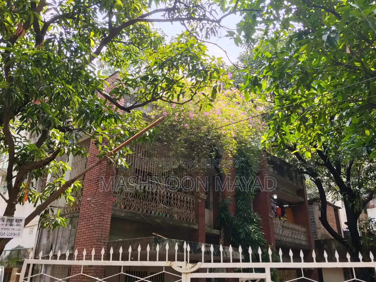রামপুরায় বিক্রয়ের জন্য ৮ বেডরুমের সুসজ্জিত ফ্ল্যাট ব্লক