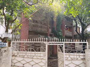 রামপুরায় বিক্রয়ের জন্য ৮ বেডরুমের সুসজ্জিত ফ্ল্যাট ব্লক