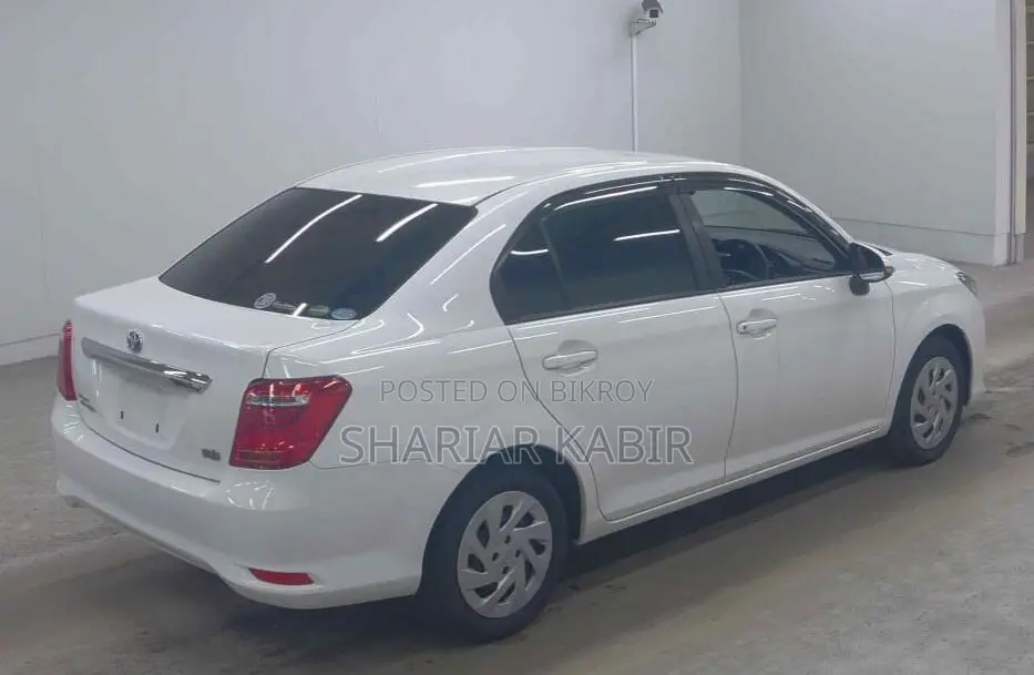 Toyota Axio 2021 White