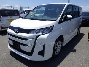 Toyota Noah 2022 Pearl